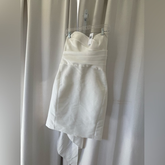 AMSALE bow back strapless bridal dress FINAL PRICE NO OFFERS - Picture 4 of 11